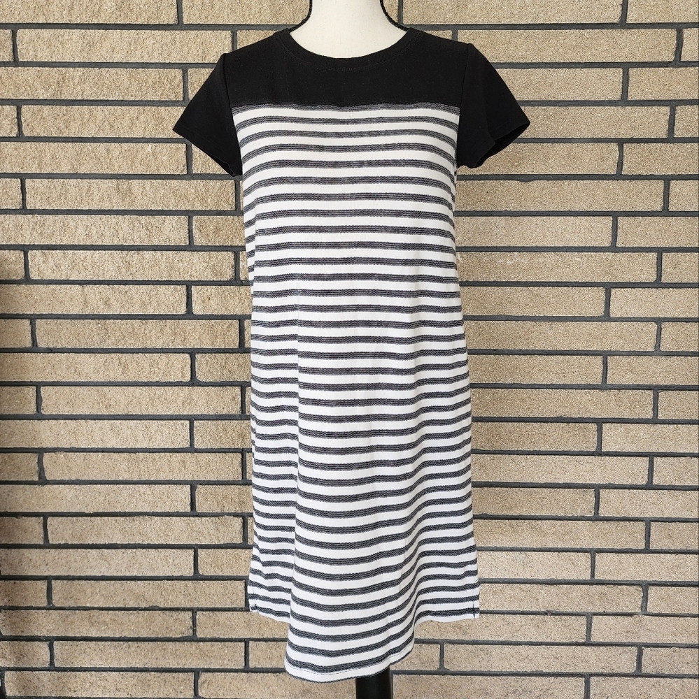Merona Asymmetrical Short Sleeves Stripe Black and White Dress Size S